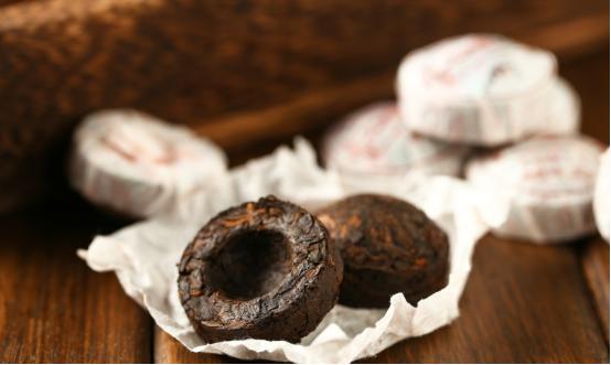 湿寒体质喝什么茶秋天喝好,秋天干燥喝六大类茶哪个好