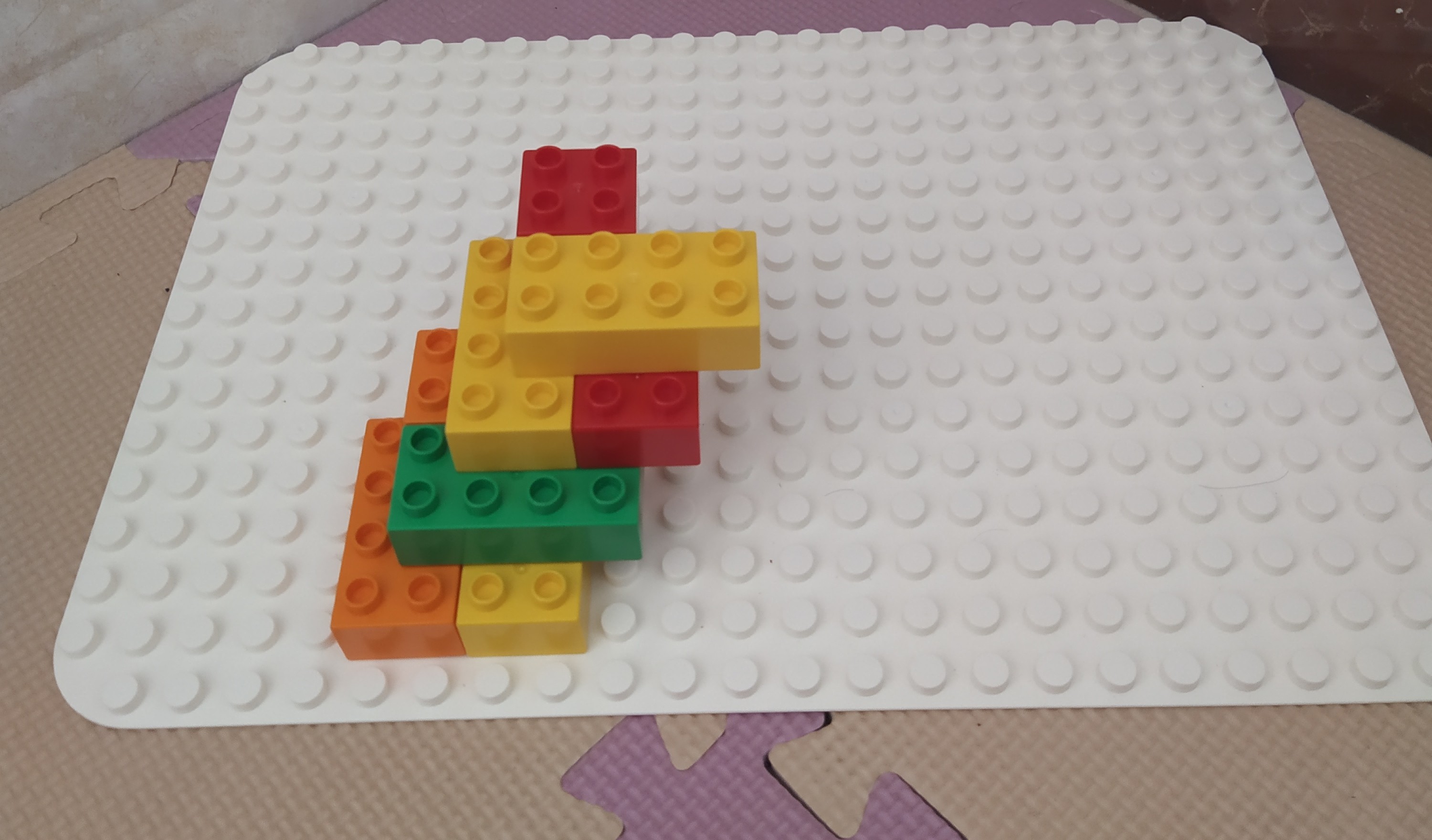 乐高埃菲尔铁塔最详细拼装视频,乐高大颗粒埃菲尔铁塔作品