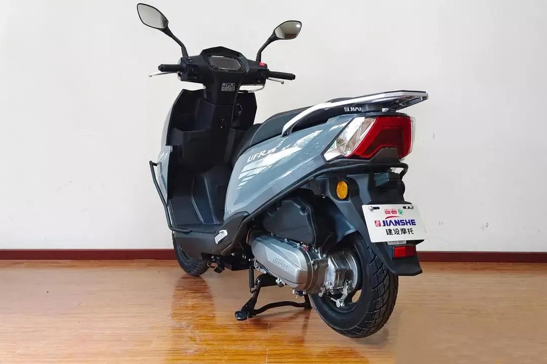 24年上市150踏板车,豪爵铃木踏板车即将上市新款