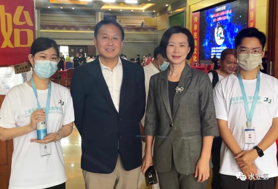 信挚出席德爱会“爱满人间”公益颁奖盛典并荣获深圳市爱心企业奖