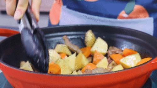 排骨汤宝宝辅食炖的时间,宝宝辅食鲫鱼汤要炖多久