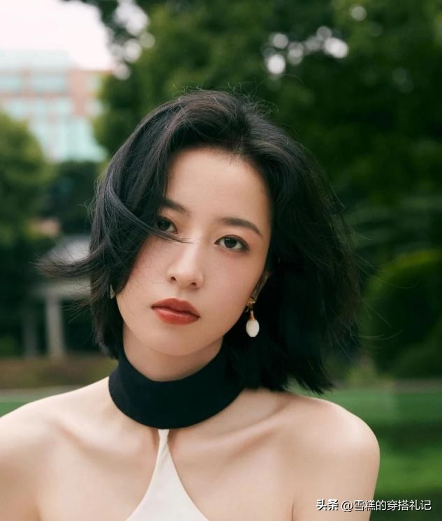 黑长直今年流行短发个个减龄气质,减龄黑长直短发