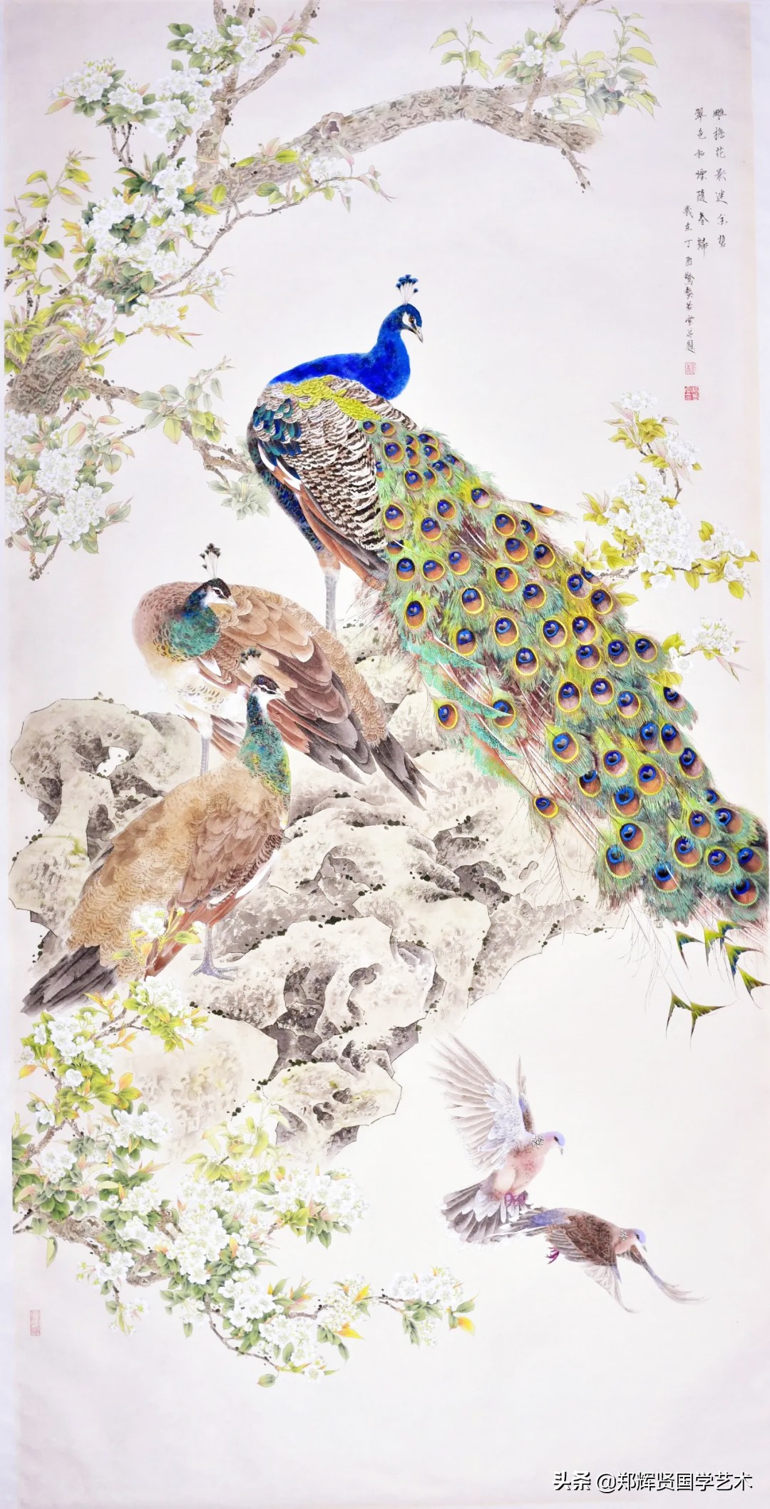 莺歌闹柳烟，一缕春风花解语，满园姹紫笑嫣然