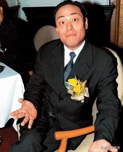 香港土豪极奢淫欲,有1个老婆、19位*妇情**,人称现代韦小宝