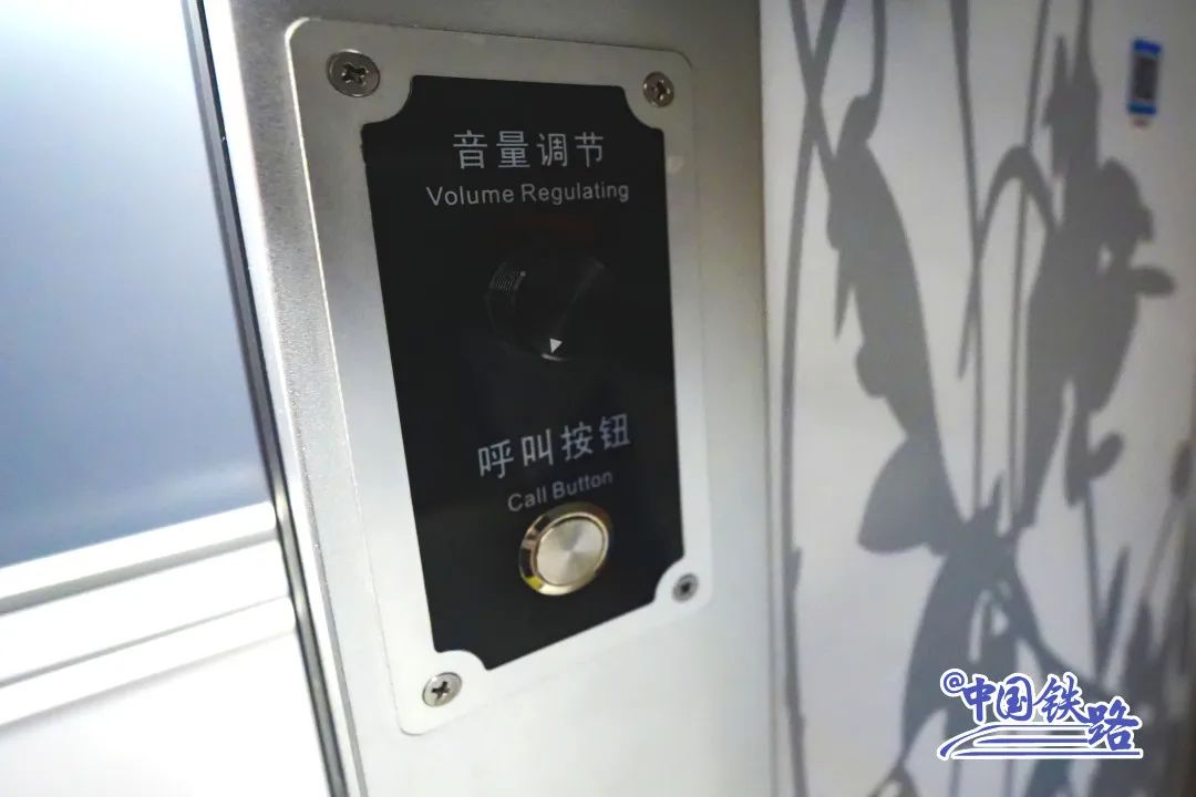 复兴号d728动卧一等卧是什么样的,复兴号二等卧啥样