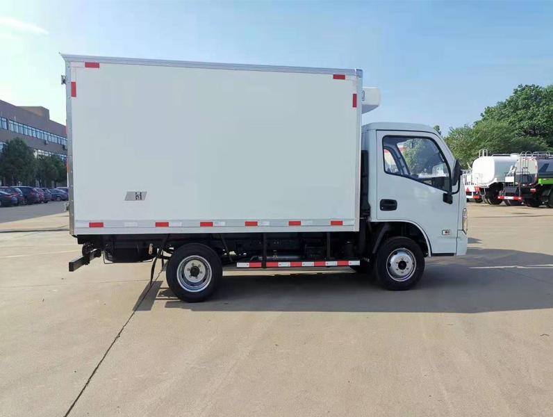 跃进小福星s70驾驶座,跃进小福星s70能进市区吗