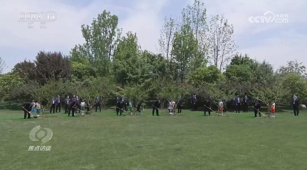 焦点访谈为奋进新时代凝心聚力,焦点访谈震撼再现伟大征程