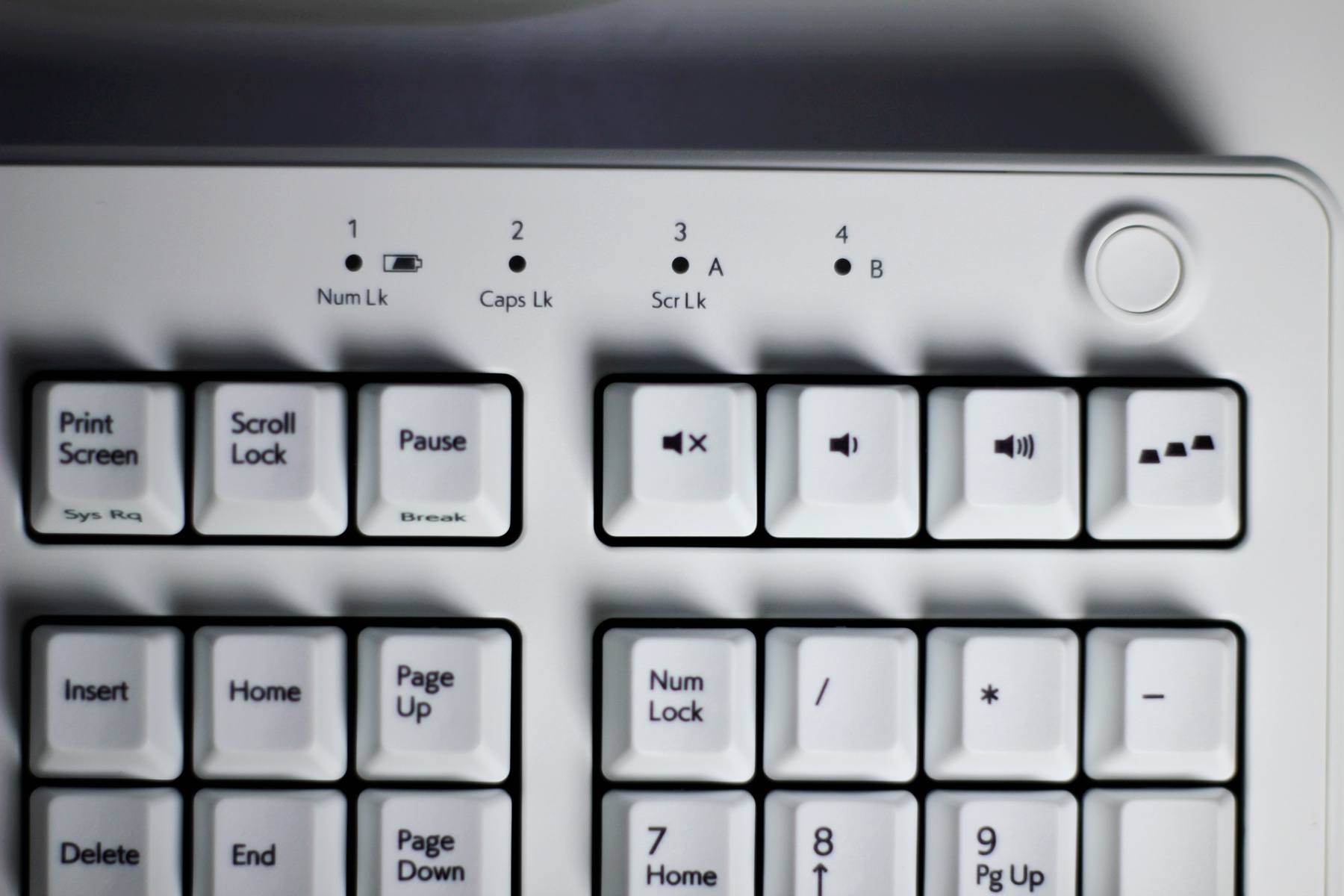 鏋佷韩浣撻獙,鐕冮realforcer3閿洏