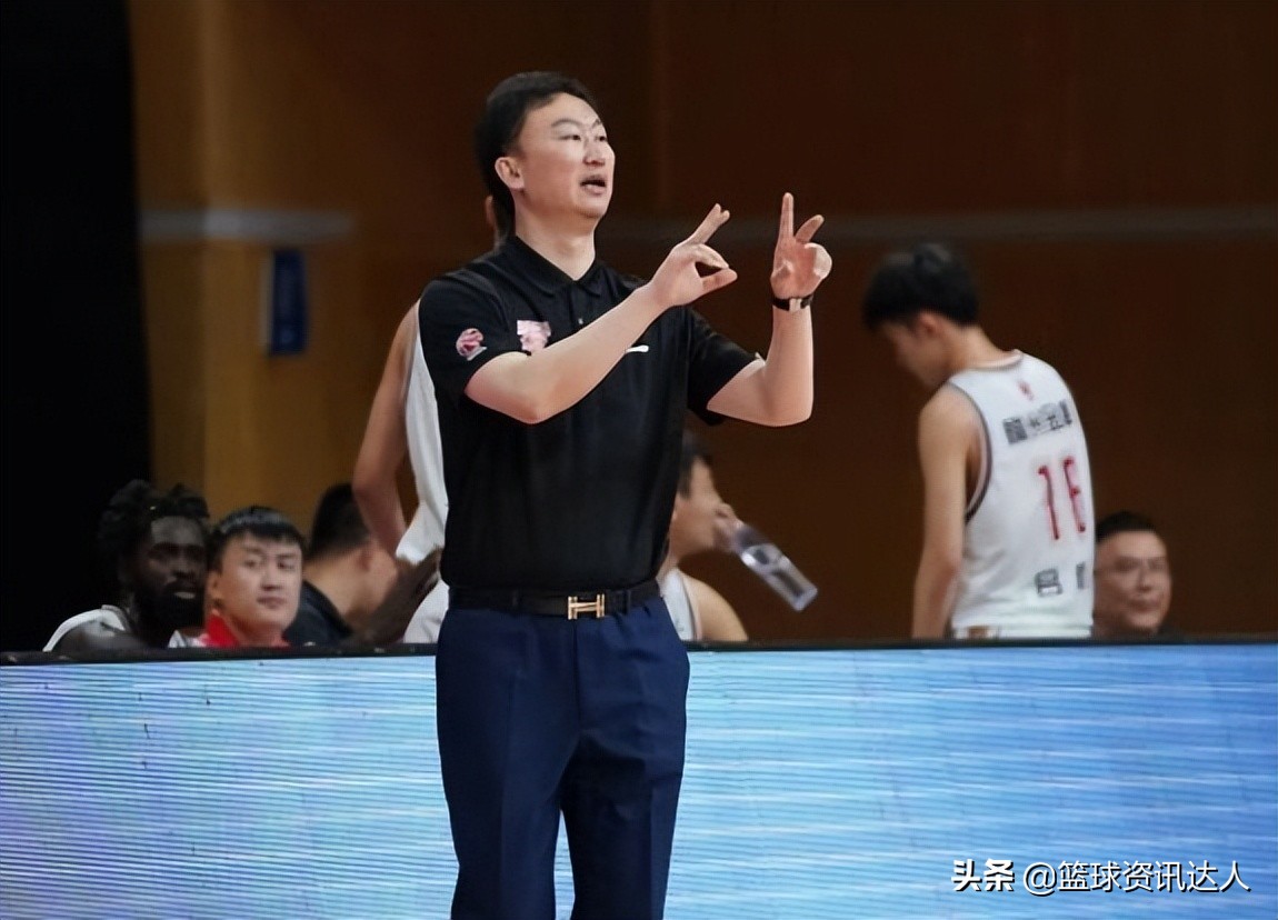 刘维伟加盟青岛男篮,刘维伟加盟青岛双星年薪