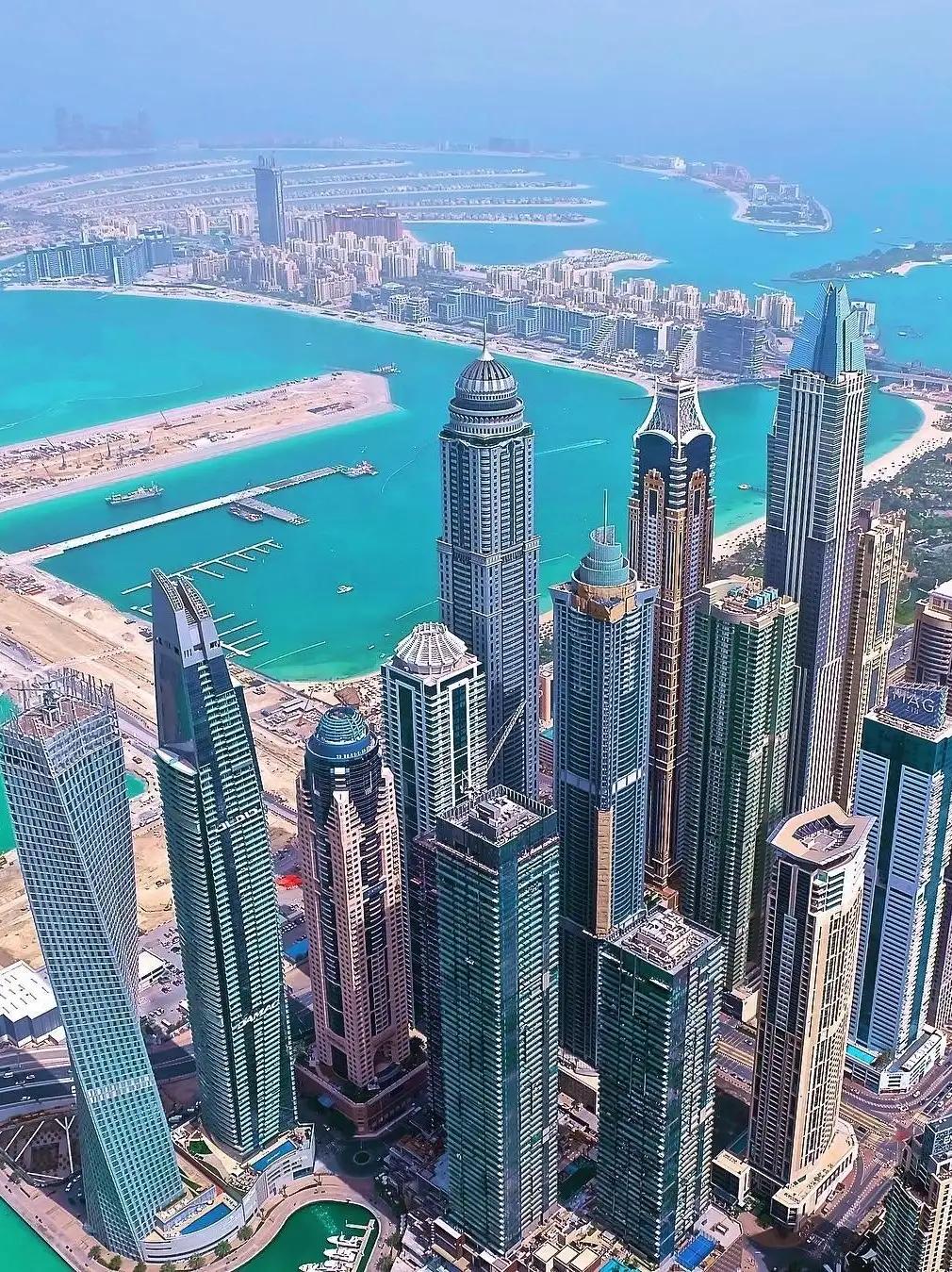 广东28岁小伙，迪拜打工被骗，无奈跑起外卖，每天20单月入8000