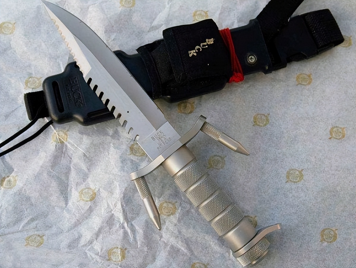 美军海豹突击队最新轻武器装备,美军海豹御用刀