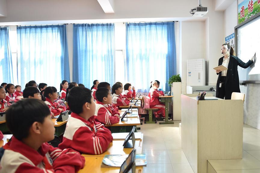 西安小学校服一般多少钱,西安小学校服收费标准是多少