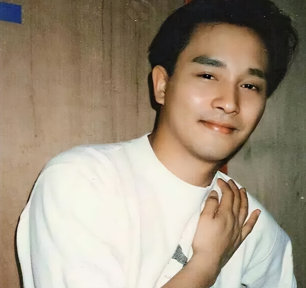 明明是双胞胎却被区别对待,明明是双胞胎却被区别对待的电影