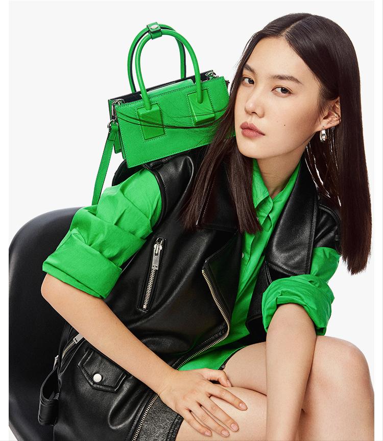 适合30岁女人背的包包品牌排行榜,中年妇女包包选什么品牌好