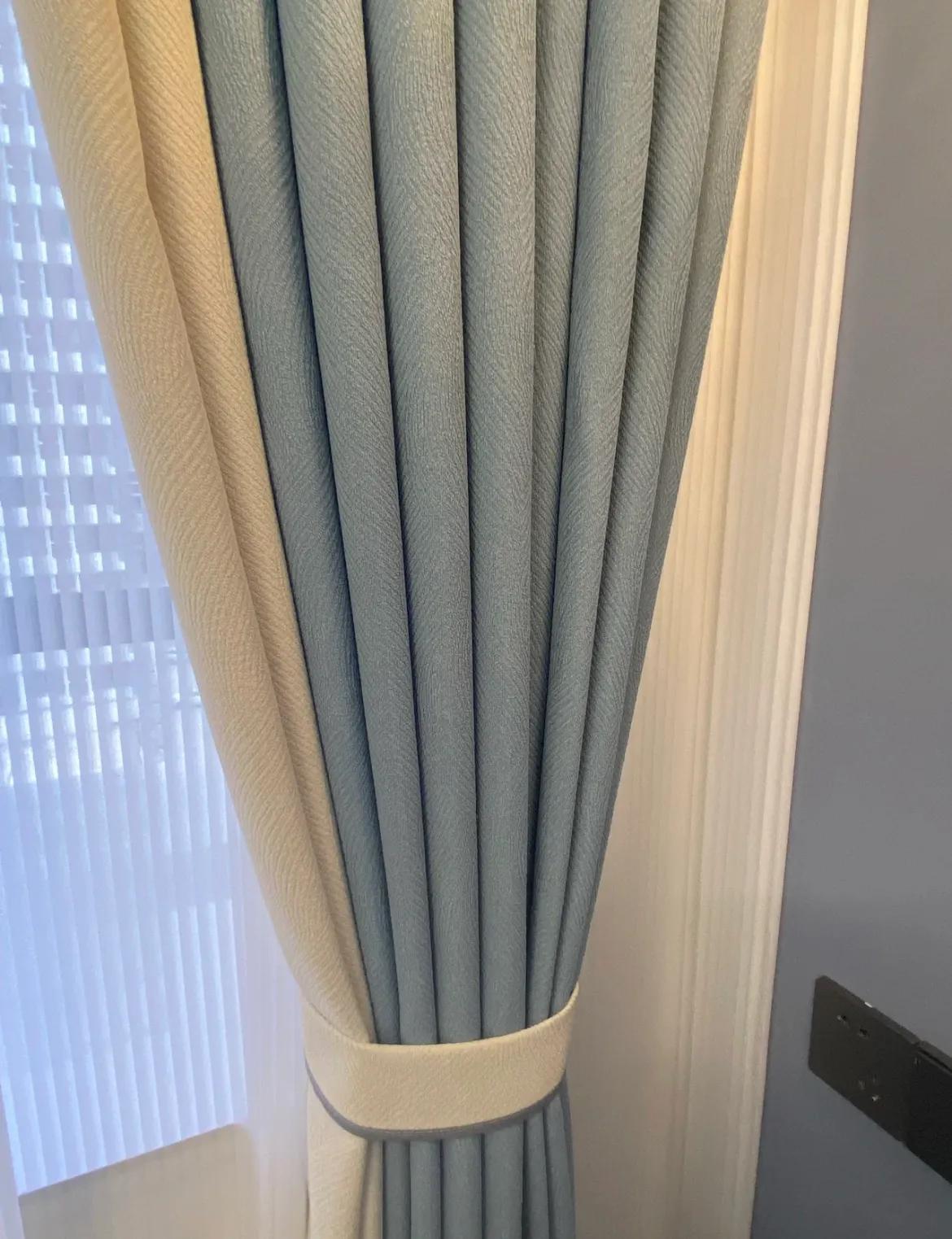 窗帘怎么选才不会被坑呢,窗帘怎么选才能避坑房间