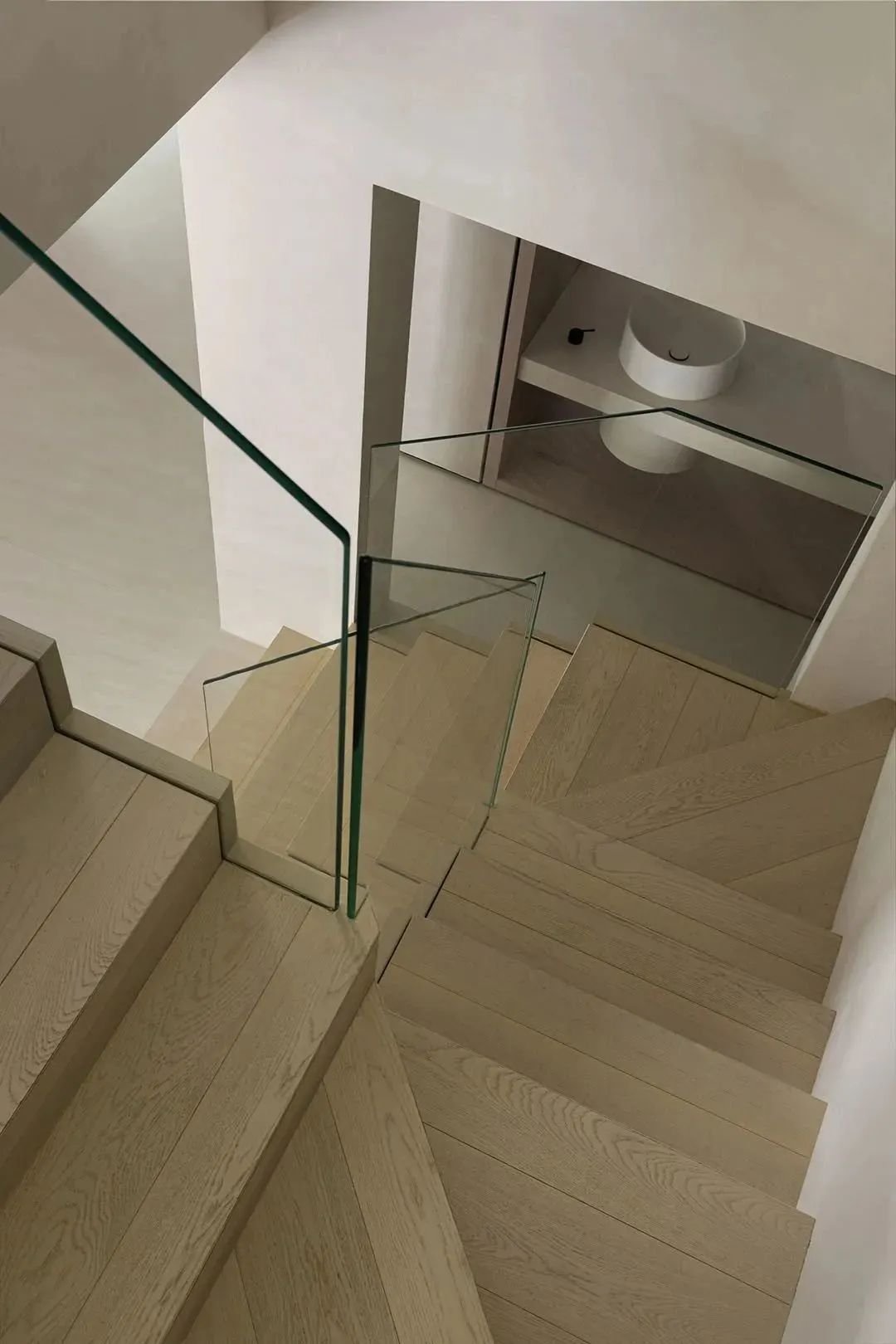 越秀现代风别墅装修案例,花都简约别墅装修设计