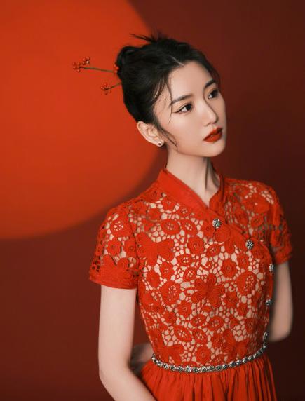 虎年春晚上的21位女星，穿着各有各的特色，有的让人倍感惊艳