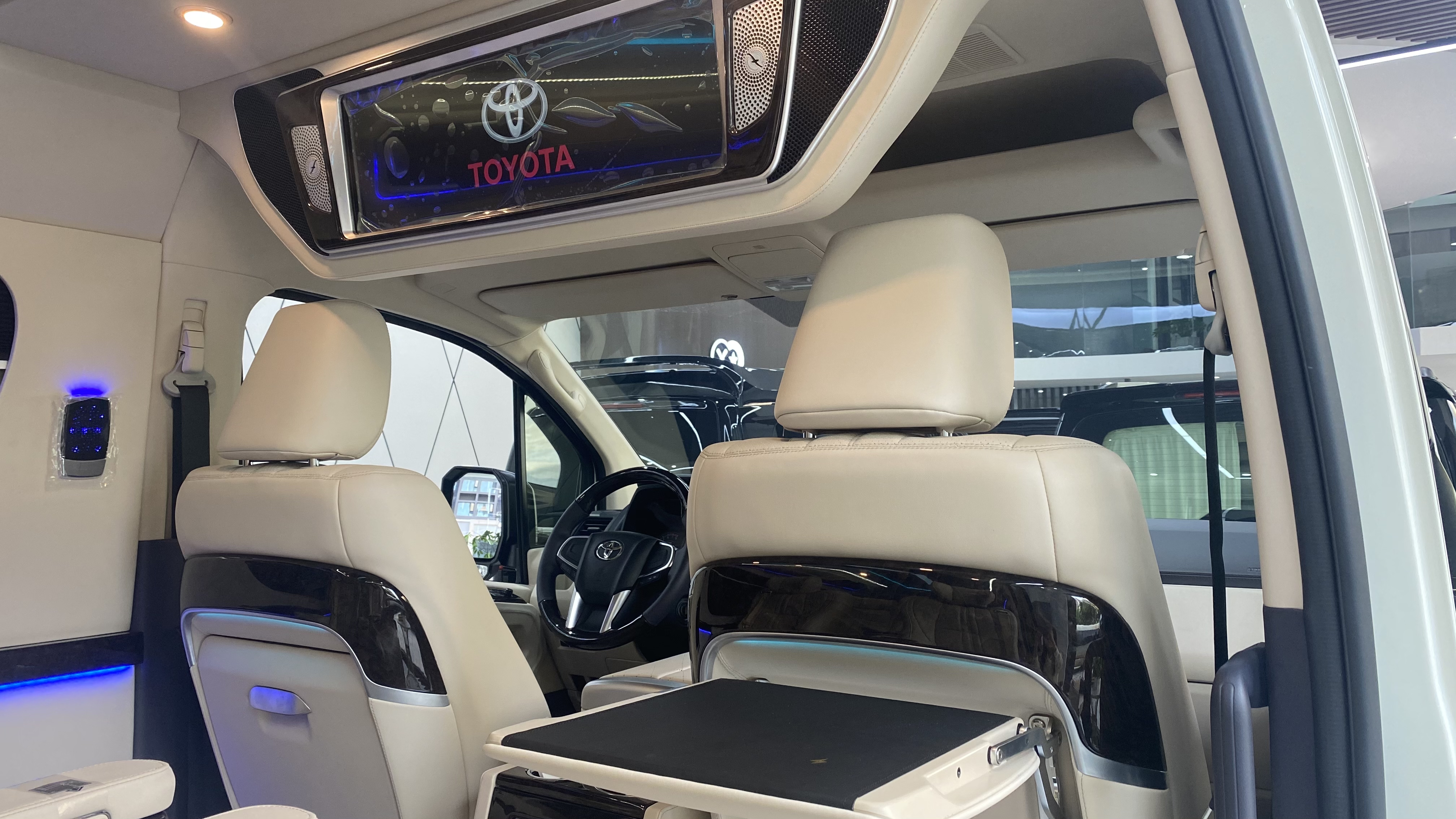 蓝牌九座丰田海狮20万,丰田海狮9座蓝牌进化史