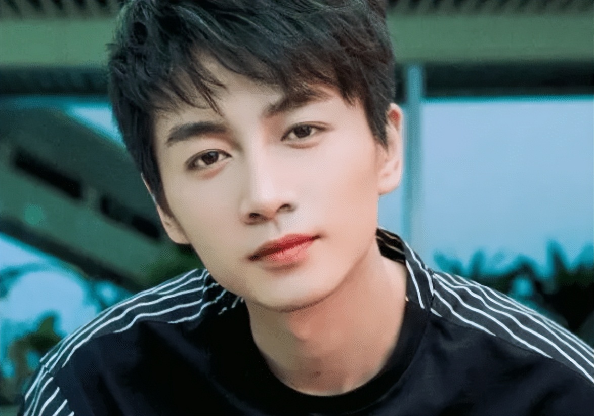 撞脸冯巩的素人,冯巩撞脸