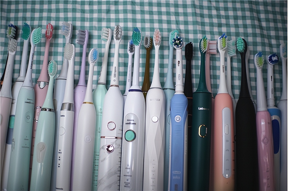 长期用电动牙刷对牙齿有伤害吗,超声波的电动牙刷能刷干净牙齿吗