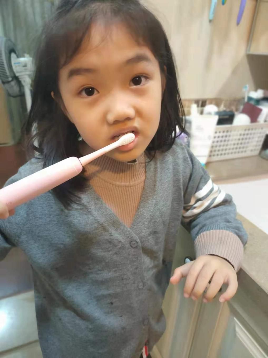 儿童选什么样的电动牙刷好,儿童软毛分龄护齿牙刷