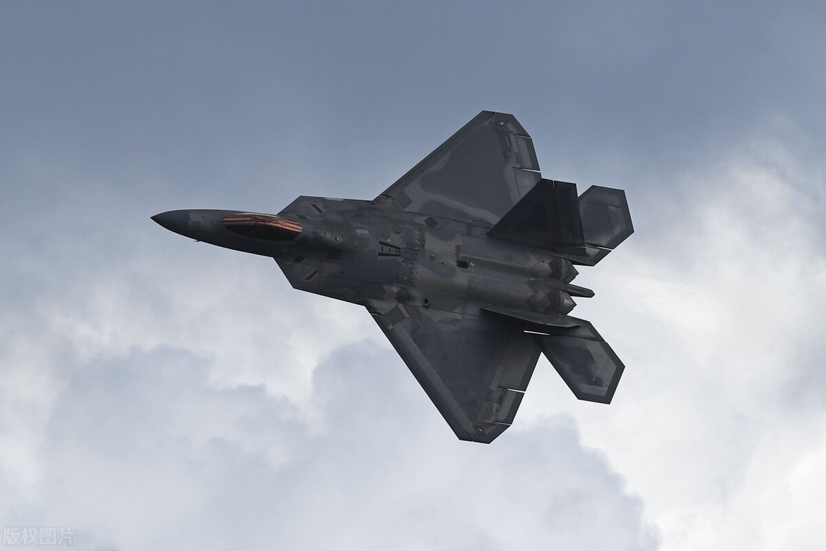 f22升级版猛禽战斗机,f22升级加高起落架