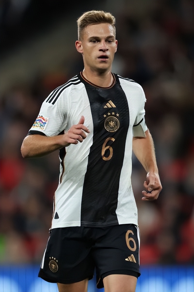 姆巴佩同期数据与梅西c罗对比,espn评nba百大球星前10