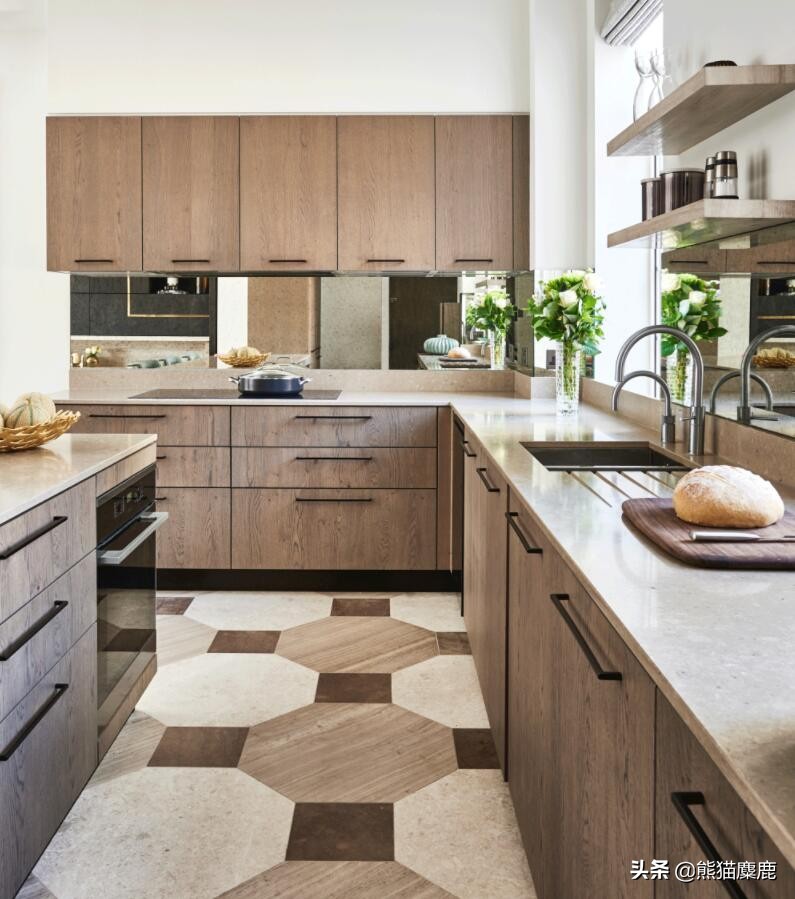 橡木做厨房橱柜好吗,现代风格橱柜怎么做好看又简单的