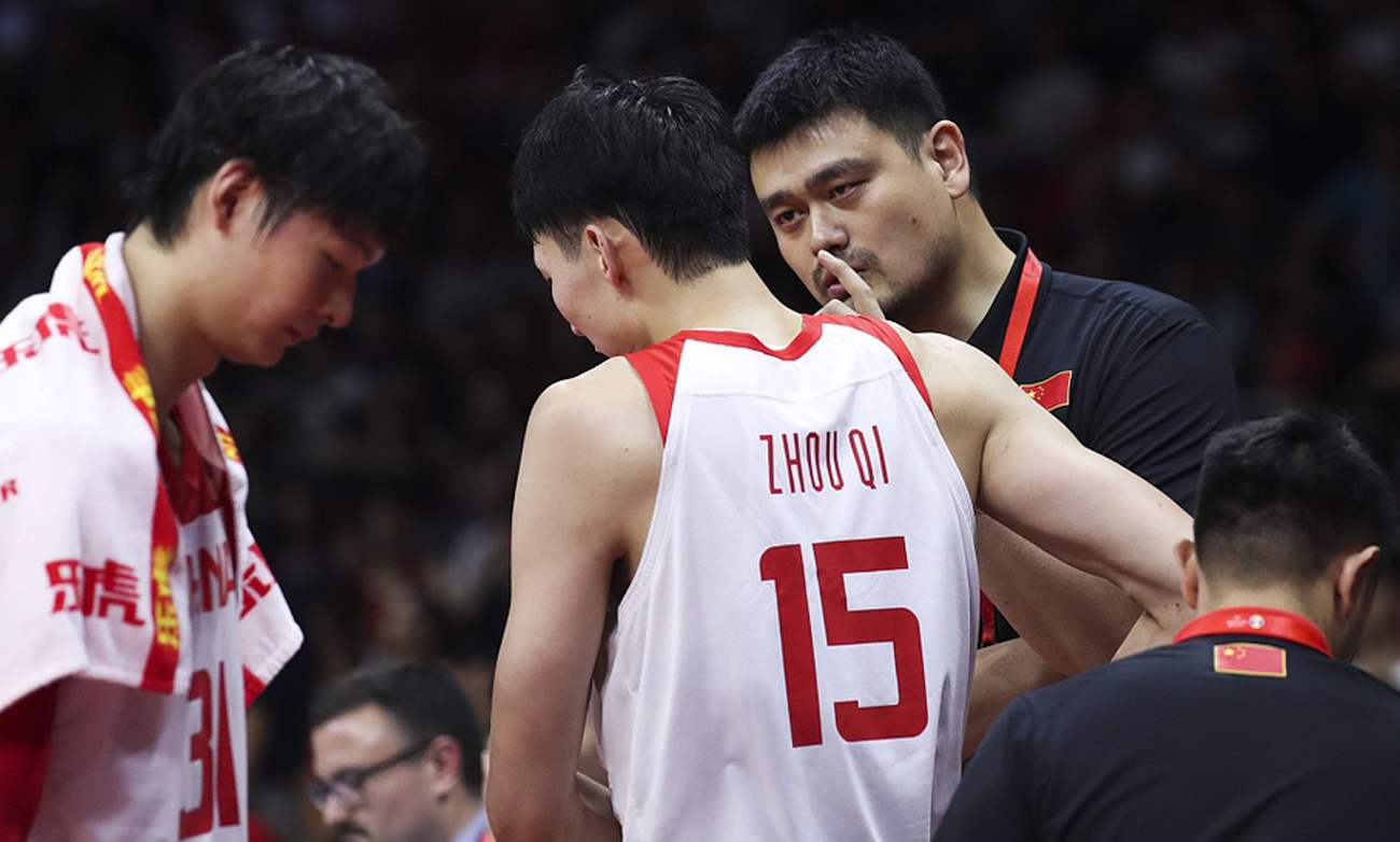晚上21点，*疆新**男篮事件迎来重大反转，周琦被无视，*疆新**重回CBA