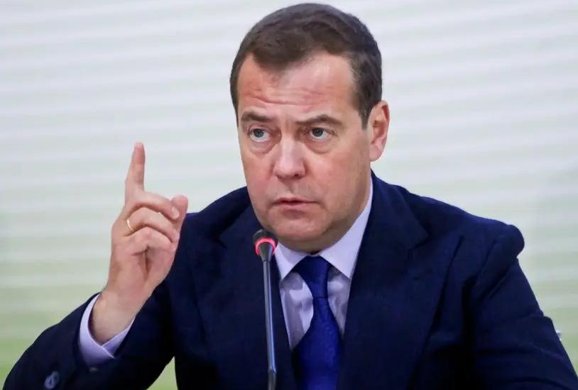 俄对北约发出严厉警告,北约警告要为与俄的战争做准备