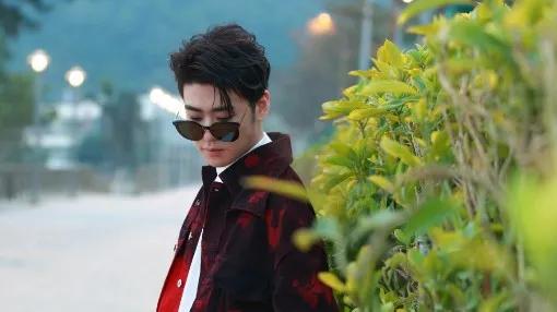 关于张云雷的英语作文,关于张云雷