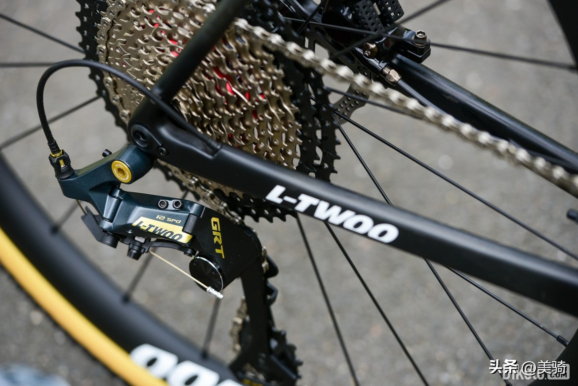 java全碳纤维油压碟刹改装,公路车碟刹电子变速套件推荐