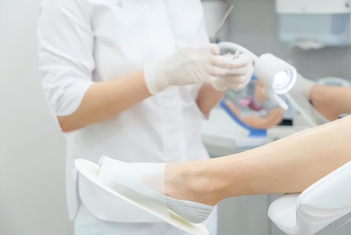 “裤子脱了腿张开”，医院里让人脸红的妇科检查，你做过几个？