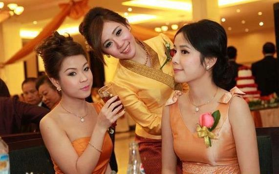 老挝有多少经商的中国人,老挝有10万湖南老乡吗