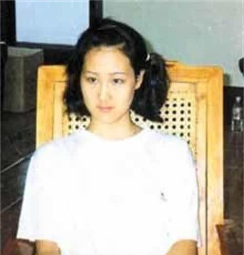 遭死亡威胁正面刚，被霍英东捧上赌王宝座，何鸿燊最后却忘恩负义