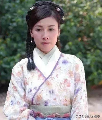 她是唯一五甲不入最上镜小姐,家道中落成TVB配角,为纪念奶奶改名