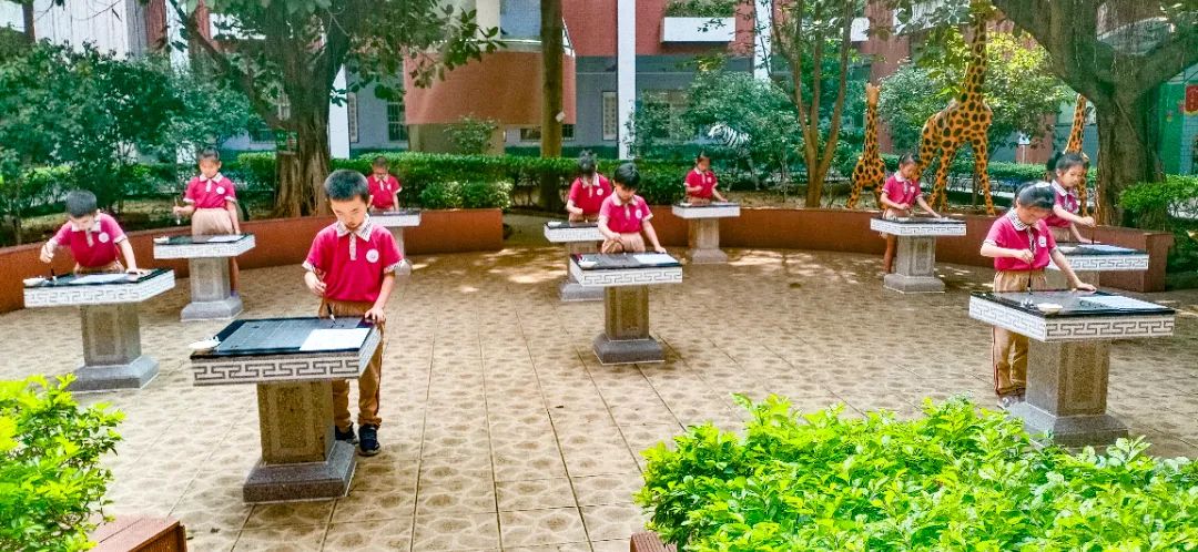 东莞四海学校招生简章,东莞2024石碣四海学校排名怎么样