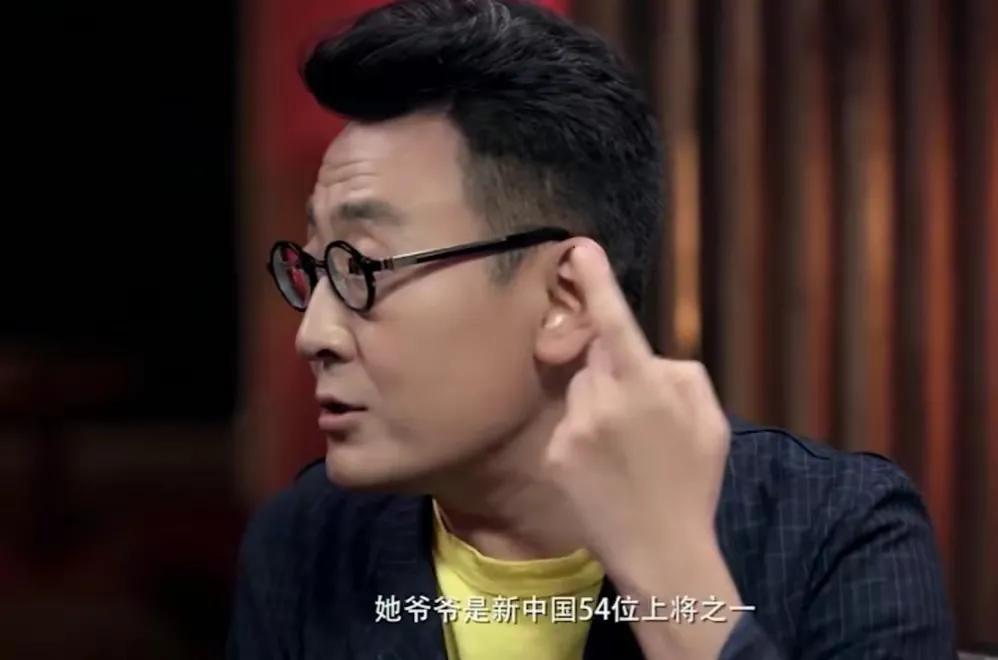 柯蓝和黄志忠因为哪部剧传出绯闻,49岁柯蓝谈情感合集