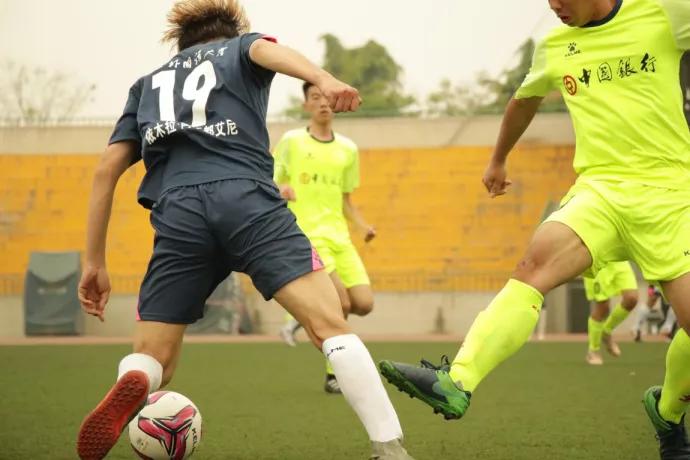 瓒崇悆缁忕悊澶х綏,瓒崇悆缁忕悊缃楃撼灏斿