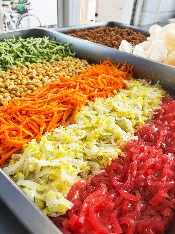 陶乐家养老丨共庆陶乐八周年，一碗生日面，情长岁安康