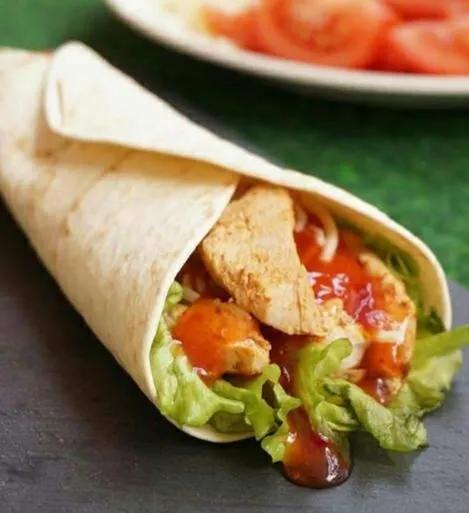 美国菜汉堡,吃炸鸡汉堡和薯条美国