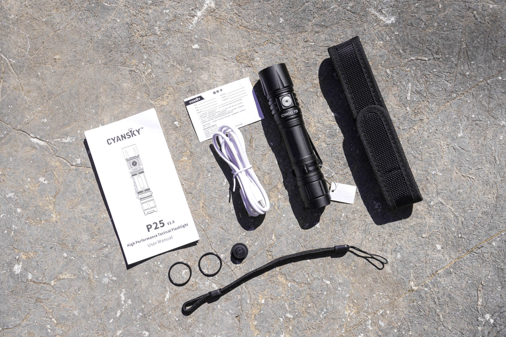 一筒搞定多用途！CYANKSY这款户外手电可是太顶了