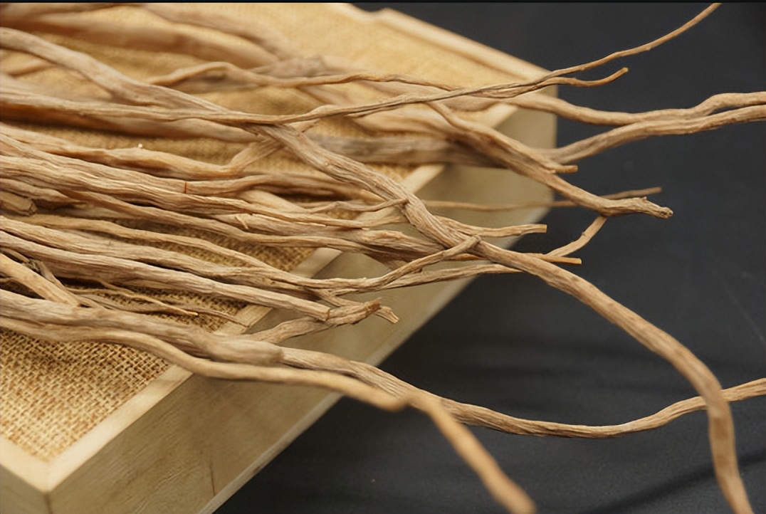 中医治疗脚后跟骨刺的方法,北京同仁堂脚跟长骨刺足跟痛贴