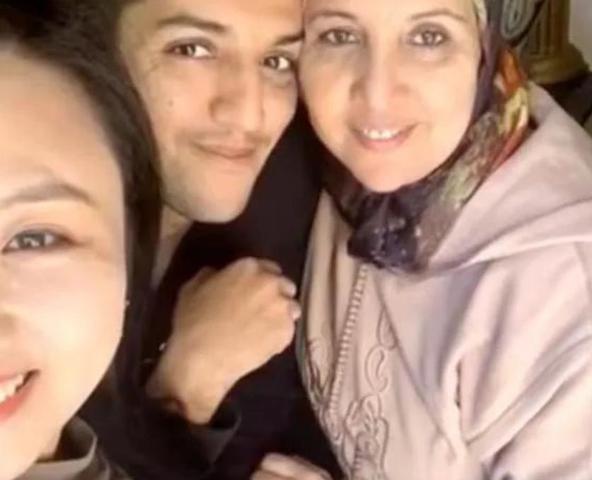 15年非洲富二代追求东北独眼美女，隔年领证裸婚，如今2个混血娃