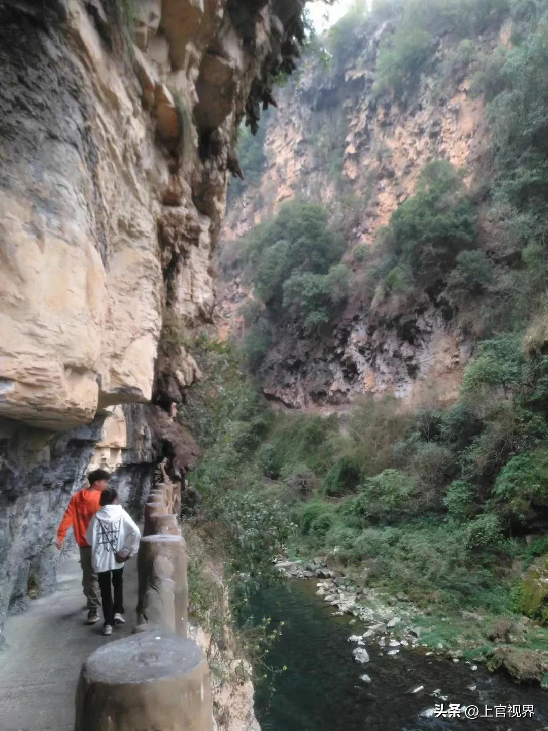 贵州旅游景点必去的马岭河大峡谷 (2016年10月贵州马岭河大峡谷景区)