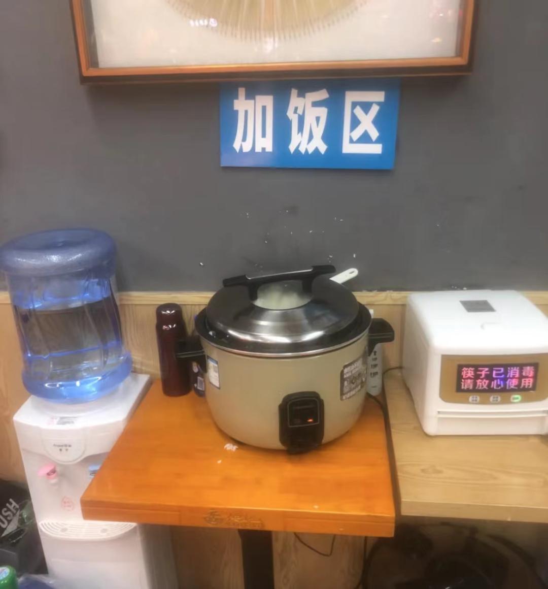 “16元现炒快餐自助”，20多种菜吃饱为止！新模型能跑通吗？