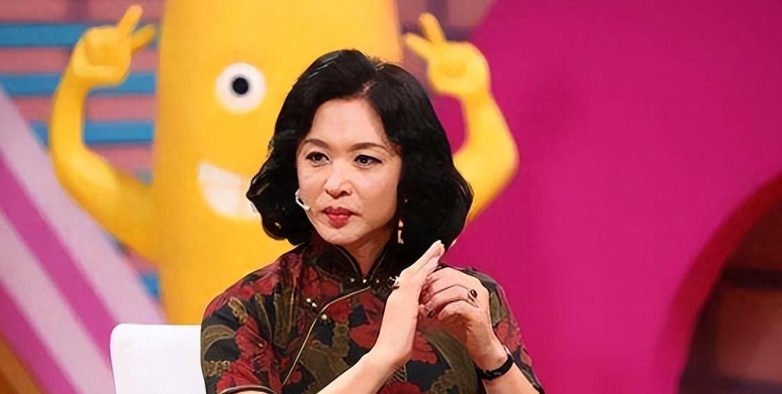 金星被问：做了变性手术后，他会无法抗拒和女人一起洗澡吗？