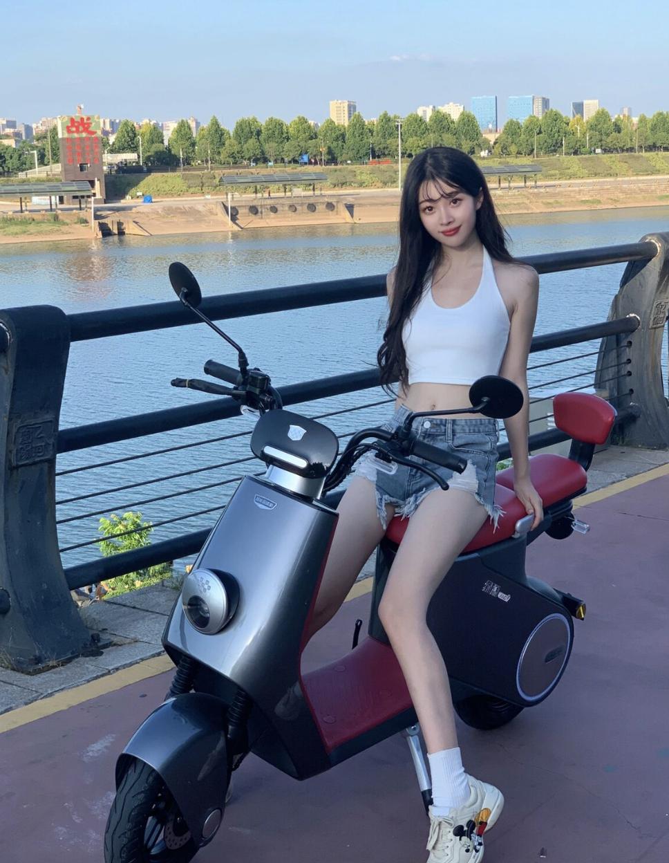 西班牙足球加维伤病如何,足球伤病韦世豪