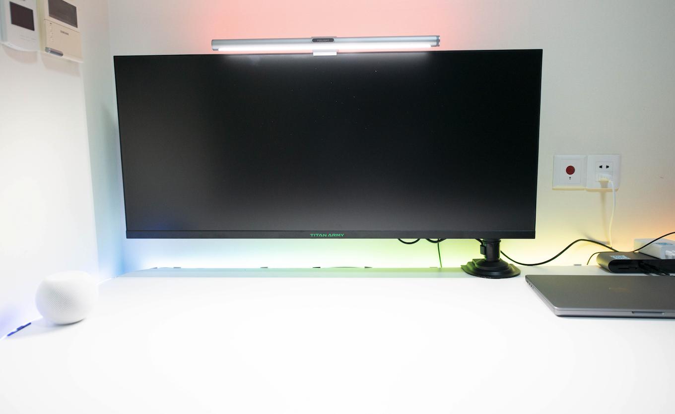 实测!告诉你,选27寸还是40寸超大尺寸显示器?144Hz/1ms/4k