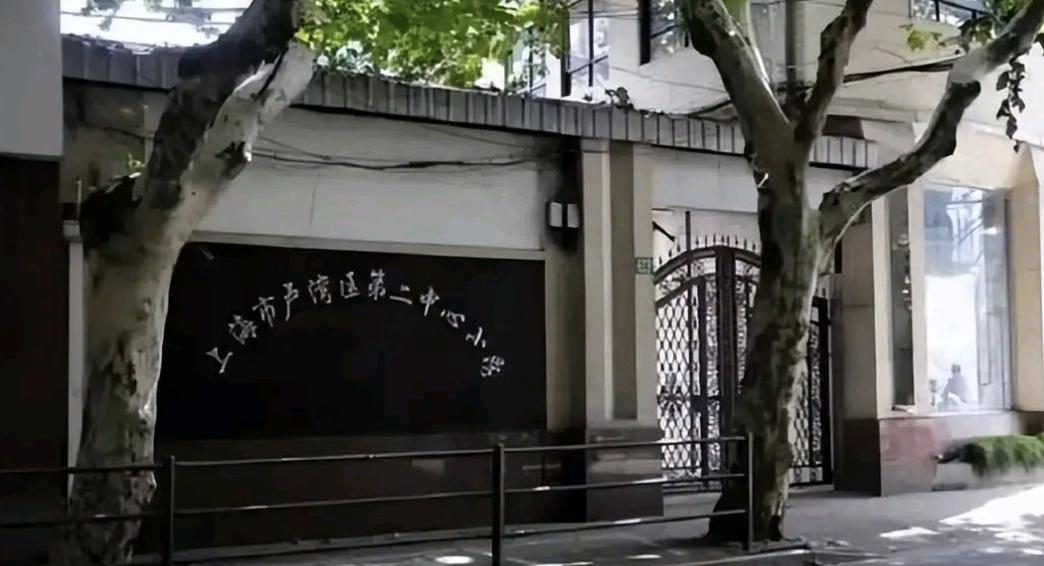 上海地标建筑群外滩打卡地,上海外滩最红地标